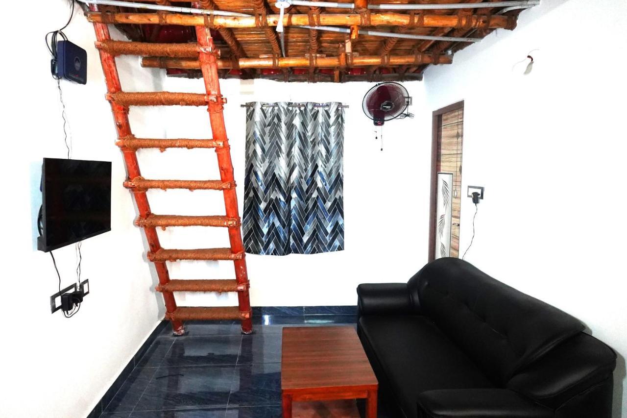 Serenity Bay Home Stay Пондичерри Экстерьер фото