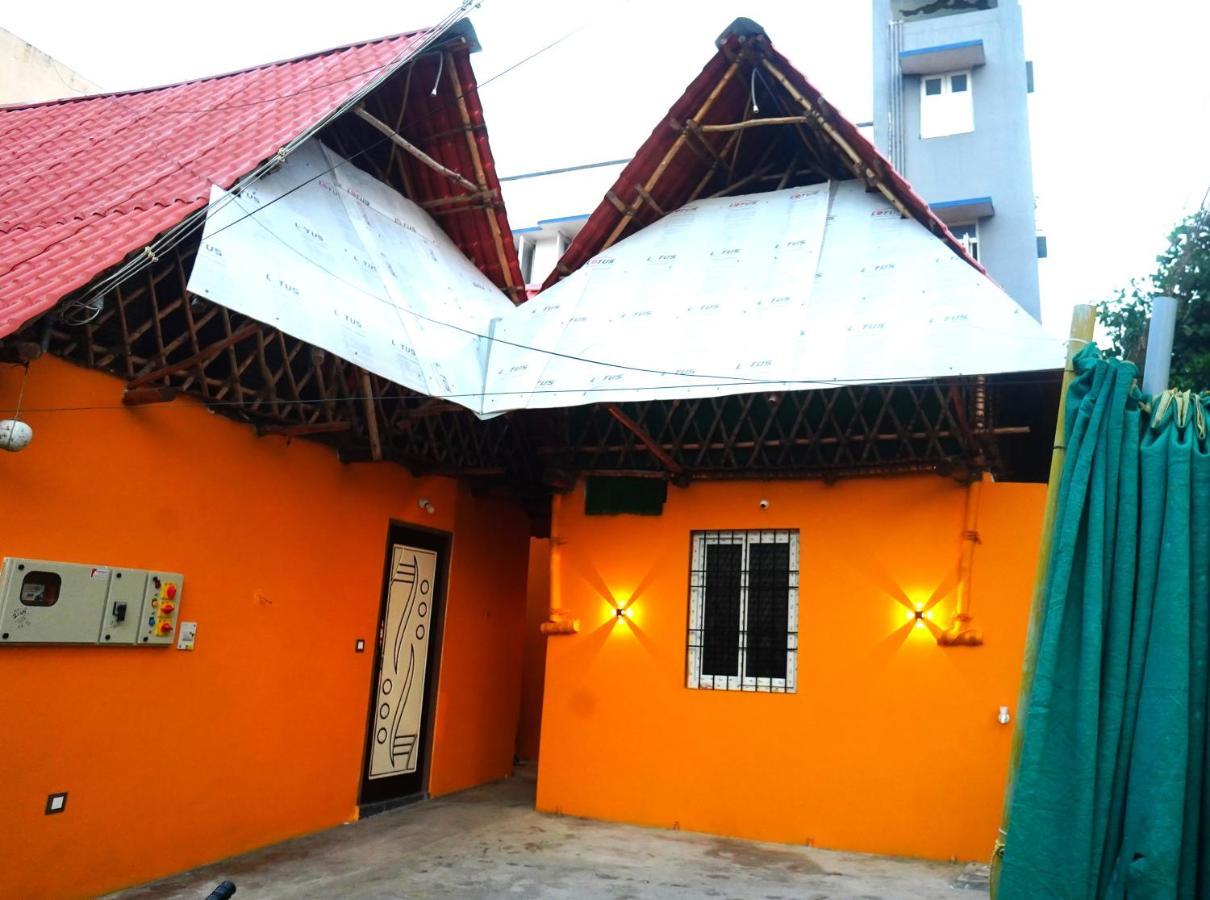 Serenity Bay Home Stay Пондичерри Экстерьер фото